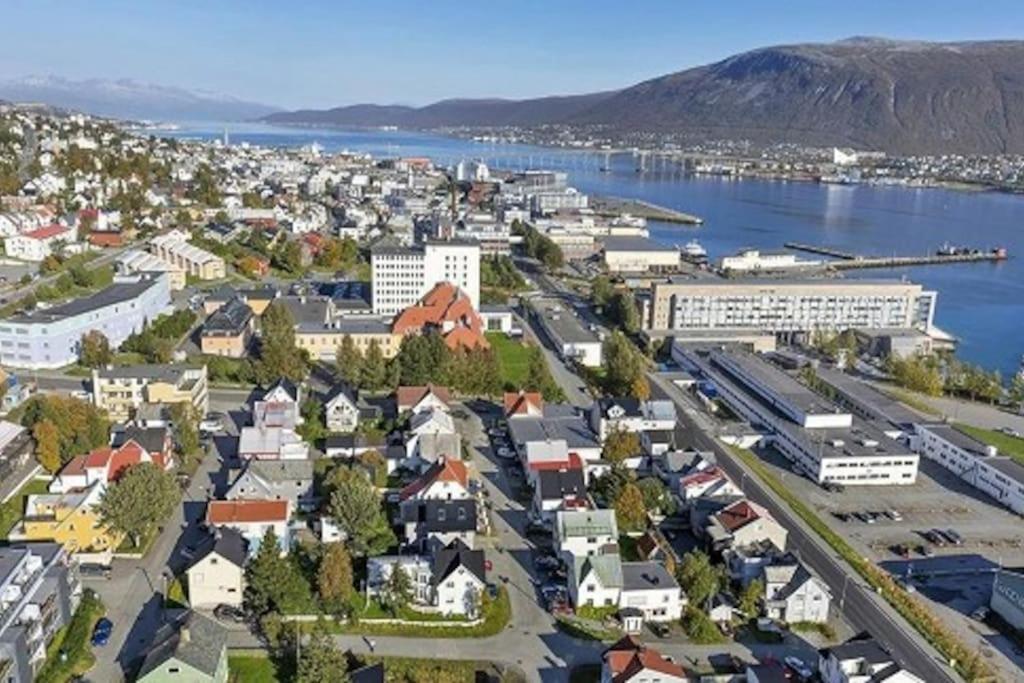 In The Heart Of The Aurora Borealis - Tromso City Esterno foto